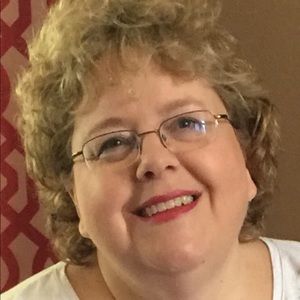 Meet your Posher, Paula